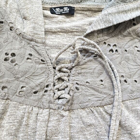 Miss Me Woman's Size M Knit Crochet Embroidered Hoodie Sweater Drawstring - Picture 3 of 9